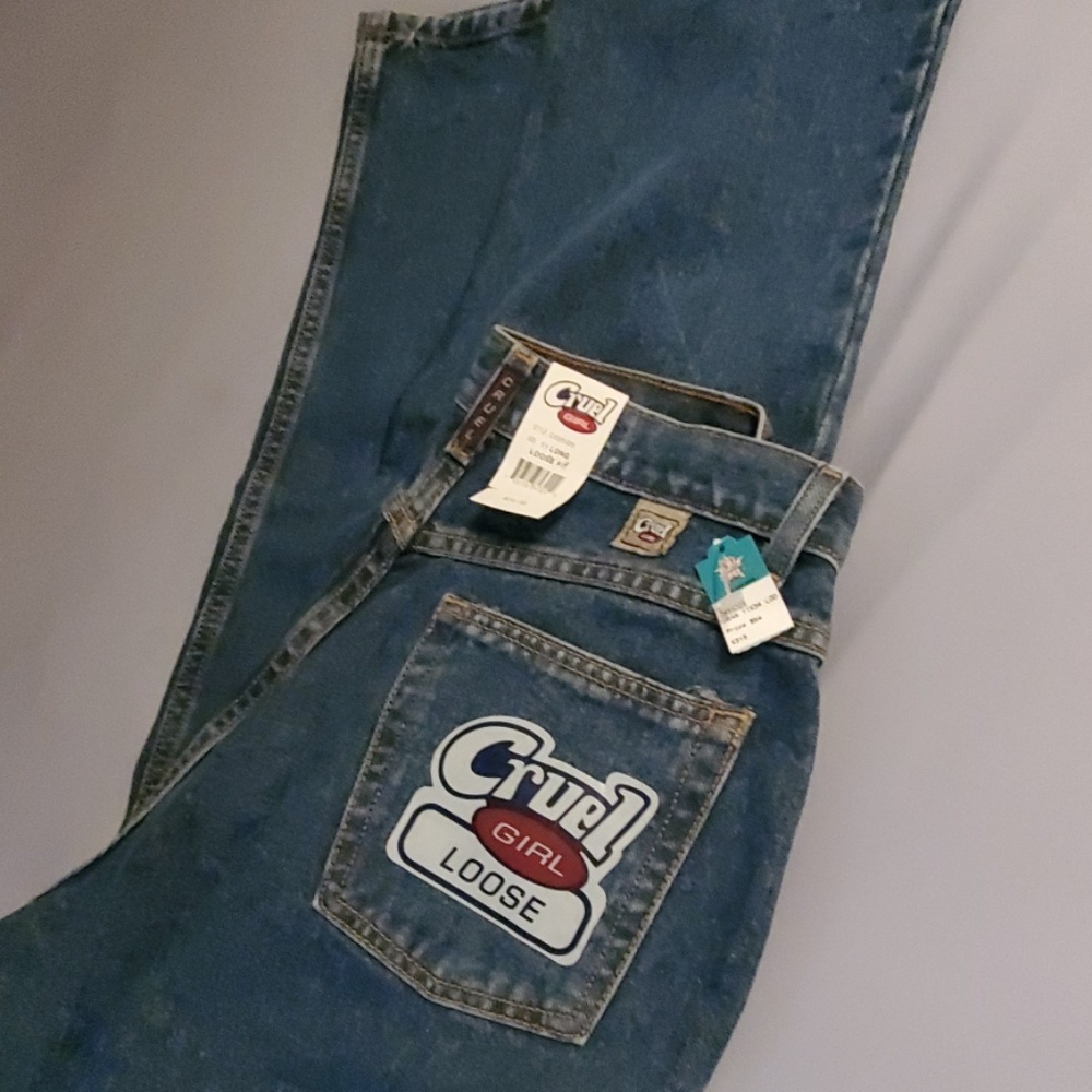 Cruel girl loose fit jeans